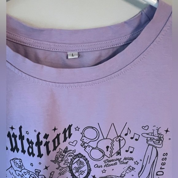 Taylor Swift Reputation Oversized Tee - Picture 4 of 4